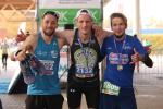 Die Gewinner des Magdeburg-Marathons 2018 hei&szlig;en Robert Linz auf Platz zwei, Sieger Karsten Pinno und Stefan Otto von der Gaensefurther Sportbewegung auf Platz drei der Gesamtwertung (v.l.) Foto: Oliver Brand.