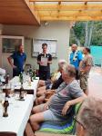 Ronny Selig nimmt die Siegerehrung vor. Anschlie&szlig;end gab es ein gem&uuml;tliches Beisammensein.
