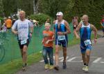 Team Gaensesporterfortbewegung mit Toralf Schmidtschneider, Eisfeld jr., J&uuml;rgen Eisfeld und Thomas Vetter beim gemeisamen Zieleinlauf.