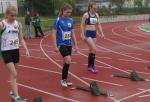 Start zum 100m Lauf der Altersklasse w15 in Sch&ouml;nebeck mit Alina Bohndorf (2.v.l.). 