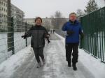 Seinem Enkel hat  es Joachim R&ouml;sler bewiesen- 2 km zu laufen sind f&uuml;r ihn kein Problem.