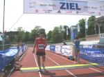 Endlich im Ziel. Nach 4:05:10 h hatten die Strapazen des Marathons f&uuml;r Dirk Meier ein gl&uuml;ckliches Ende.