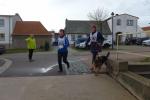 Zusammen mit Sabine B&ouml;rner und Frauchen Renate Liedtke, hatte die junge H&uuml;ndin Paula ihren ersten Wettkampf mit den Bode-Runners hoch motiviert zu Ende gebracht.
