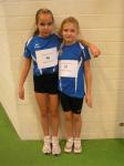 Lea Wienert und Nele Schl&uuml;ter verf&uuml;gen schon &uuml;ber Wettkampferfahrung in der Leichtathletikhalle.