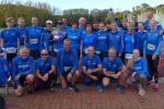 Die Bode-Runners der Gaensefurther Sportbewegung vor dem letzten Start beim Solvay-Cup mit Jens-Uwe Börner, Stefan Sindermann, Josef Hindricks, Thomas Braun, Jürgen Günther und Susi Bechstein (u.v.r.) sowie Marc und Tom Krüger, Sven Wagner, Katrin Winkler-Hindricks, Sandra Homann, Dirk Meier, Kathleen Mahler, Olaf Bothe, Sabine Börner, Heike Lenz, Janine Wuwer, Nancy Bothe, Kirsten Geist, Anke Delius, Petra Becker, Peter Brauer, Annika Delius, Edgar Schmidtke und Renate Liedtke (o.v.l.). 