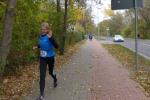 Mit Freude absolviert Renate Liedtke die 5 km Strecke. Platz 1 in AK w65 war ihr sicher.