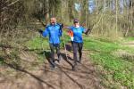 Flink war Josef Hindricks auf der 12,5 Kilometer langen Walkingstrecke, brauchte Ehefrau Katrin im Laufschritt für ihre 21 Kilometer doch ein paar Minuten länger. Über das zufällige Aufeinandertreffen freuten sich beide sehr. 