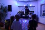 Der DJ macht sich bereit für seinen Einsatz.