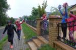 In Gro&szlig; Schierstedt richtete Familie Rockmann an der markanten Kilometermarke 42 ihren eigenen Versorgungsstand ein.