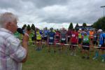 Start &uuml;ber die 13 Kilometer-Distanz mit 6 Gaensefurther L&auml;ufern und Triathleten.