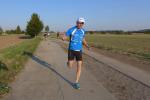 Triathlet Stefan Berger vergr&ouml;&szlig;ert den Abstand zu seinen Verfolgern und finisht am Ende mit Gesamtplatz vier unter allen Teilnehmern.