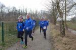 : Petra Becker, J&uuml;rgen G&uuml;nther, Janine Wuwer, Christa und Harald F&uuml;mel von der Gaensefurther Sportbewegung (v.l.) hatten m&auml;chtig Spa&szlig; auf ihren 1,5-Kilometer-Runden durch den Wildpark Wei&szlig;ewarte. Becker, Wuwer und die beiden F&uuml;mels liefen f&uuml;r das Team Ergotherapie Grabert, welches am Ende den dritten Platz in der Mannschaftswertung belegte.