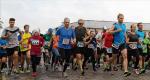 Unter den 71 Startern beim Calbenser Bollenlauf befanden sich auch 5 Mitglieder der Gaensefurther Sportbewegung, die mit Katrin Winkler-Hindricks die Siegerin bei den Frauen &uuml;ber 12 km stellte. Foto: Franziska Herz, Volksstimme