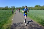 Lina Epperlein auf ihren letzten Kilometern zum ersten Marathoneinlauf in ihrem Leben.