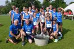Hei&szlig; war es in Schackensleben beim 37. Hopfenlauf. Zum Gl&uuml;ck warteten auf die Bode-Runners der Gaensefurther Sportbewegung im Ziel viele Beh&auml;lter mit k&uuml;hlem Nass. Das war die ideale Erstversorgung nach einem schnellen Laufwettkampf.