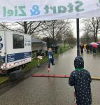 Mit gro&szlig;em Vorsprung sicherte sich Rieke Zaschke den Gesamtsieg &uuml;ber 3,3 Kilometer bei den Frauen. Immerhin 30 L&auml;uferinnen zwischen den Altersklassen wU10 bis Seniorinnen W55 waren ihr dabei auf den Fersen.