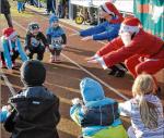 Bevor die Kinder auf die Strecke gingen, um in 15 Minuten so viele Kilometer wie m&ouml;glich zu laufen, wurde erst einmal der Kreislauf richtig in Schwung gebracht. 