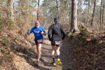 L&auml;uft bei Jens Kunkel! Vereinsintern lieferte der L&auml;ufer der Gaensefurther Sportbewegung die zweitschnellste Zielzeit &uuml;ber 9,5 Kilometer ab. Platz zwei in der Altersklasse M55 (li.).