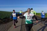 W&auml;hrend Sandra Homann bereits auf dem R&uuml;ckweg ist und ihren Gesamtsieg nach 28:30 Minuten &uuml;ber die Ziellinie bringt, m&uuml;ssen andere den letzten Anstieg erst noch bew&auml;ltigen.