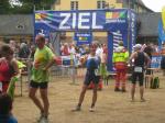 Nach 1:28:08 Stunden im Ziel angekommen hat sich Annett erst mal einen kühlen Schluck verdient. Nach 1:28:08 Stunden im Ziel angekommen hat sich Annett erst mal einen kühlen Schluck verdient.