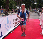 Nach 3:19:18 Stunden war Jürgen im Ziel und holte sich in Altersklasse TM75+ Platz 1. Nach 3:19:18 Stunden war Jürgen im Ziel und holte sich in Altersklasse TM75+ Platz 1.
