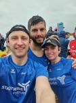 Nieselregen, na und? Alexander Topf mit Rinaldo Schielke und Sandra Homann (v.l.) beim 13. Tangermünder Elbdeichmarathon. Nieselregen, na und? Alexander Topf mit Rinaldo Schielke und Sandra Homann (v.l.) beim 13. Tangermünder Elbdeichmarathon.