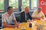 Die Salzlandsparkasse unterstützt als Hauptsponsor den Triathlon
am Löderburger See. Foto: Generalanzeiger vom 12.06.2016 Die Salzlandsparkasse unterstützt als Hauptsponsor den Triathlon
am Löderburger See. Foto: Generalanzeiger vom 12.06.2016