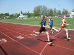 Elicia Vetter (m.) schaffte im 50m Lauf eine neue pers&ouml;nliche Bestleistung.