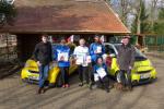 Die Bode-Runners Kirsten Geist, Jens-Uwe B&ouml;rner, Rinaldo Schielke und Sabine B&ouml;rner (v.l.) liefen f&uuml;r das Team der Mecklenburgischen Versicherungsgruppe. In den zwei Stunden umrundeten sie den Wildpark ganze 59 Mal. Das bedeutete eine Spendensumme von 177 Euro und den Gesamtsieg von 31 angetretenen Teams. 