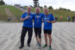 Gelitten, gelacht und gewonnen - Olaf Bothe, Jan Zaschke und Jens-Uwe B&ouml;rner nach 21,1 Kilometern am Geiseltalsee.