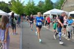 Nadine Rudolph steigert sich von Lauf zu Lauf. Beim 31. Zeitzer Stadtlauf belegte sie nicht nur vereinsintern die schnellste Zeit bei den Frauen, auch in der W45 erlief sie sich den ersten Platz.