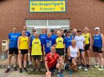 Die gegenseitigen Besuche zum w&ouml;chentlichen Lauftreff der Eickendorfer und Sta&szlig;furter h&auml;ufen sich. Kurz nach dem Feldmarklauf liefen die Bode-Runners beim BSV auf. Nach getaner Laufarbeit blieb noch genug Zeit zum Gedanken- und Getr&auml;nkeaustausch.