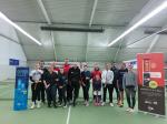 2 Teilnehmer der Gaensefurther Sportbewegung nahmen an der Ausbildung f&uuml;r Trainer im Tennis teil, Jan Schubert (4.v.r.) und Ingo Becker (4.v. l.) 
