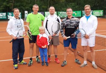 Die Herren Mannschaft v.l. Ronny Selig, Ulf Gothe, Frank Müller, Björn Krüger, Jan Schubert und Nachwuchshoffnung Niclas Müller Die Herren Mannschaft v.l. Ronny Selig, Ulf Gothe, Frank Müller, Björn Krüger, Jan Schubert und Nachwuchshoffnung Niclas Müller