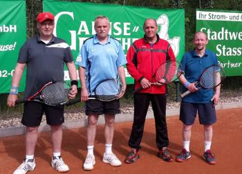 Mannschaft Herren 50 Mannschaft Herren 50 v.l.Manfred Rademann, Achim Engel, Steffen Mattheis, Andreas Trensinger