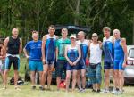 Das Gaensefurther Triathlon-Team mit v.l.  Marco und  Detlef Hofer, Steffen Sch&ouml;ler, Martin Wille, Annegret Wille, Olaf Moch, Thomas Vetter, Andreas Sprechert, J&uuml;rgen Eisfeld.  