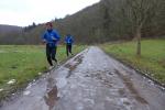 Da die Laufstrecke teilweise unpassierbar war, mussten sich Sabine und Sylvia ihren eigenen Weg bahnen. 