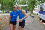 Claudia Meier und Renate Liedtke haben den Lauf &uuml;ber 11,5 Kilometer gemeinsam durchgestanden (v.l.). 