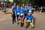 Einige Bode-Runner waren noch mit der Erw&auml;rmung zum 45. Hopfengarten-Pokallauf besch&auml;ftigt als der Fotograf auf den Ausl&ouml;ser dr&uuml;ckte: Mathias Knabe, Nicole Zaschke, Nancy Bothe, Jette Zaschke, Kathleen Mahler, Ralf-Eric Winter, Kirsten Geist, Jens Kunkel, Jan Zaschke und Sandra Homann (v.l.).