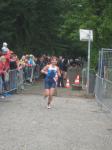 F&uuml;r die 5 Kilometer Laufstrecke brauchte die Gaensefurther Triathletin 23:59 Minuten.