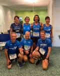 Die Bode-Runners der Gaensefurther Sportbewegung waren auch nachts aktiv - hier vor dem Start des Dresdner Nachtlaufs über 11,8 Kilometer: Jürgen Günther, Harald Fümel, Peter Brauer (u.v.l.), Beate Tuchen (PSV), Christa Fümel, Heike Lenz und Conny Günther (o.v.l.)