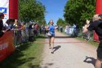 Zieleinlauf für Kirsten Geist in Quedlinburg, die nach 21 Kilometern in ihrer Altersklasse W60 gewann.