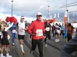Florian B&ouml;rner beendet als F&uuml;nfter den Halbmarathon und siegt in seiner Altersklasse.