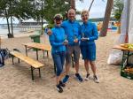Wille, Moch und Ludßuweit mit ihren Pokalen (v.l.) Wille, Moch und Ludßuweit mit ihren Pokalen (v.l.)