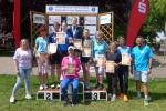Stolze Siegerehrung für Rieke Zaschke (4 v.li.) über ihren Sieg in der wJU14 über fünf Kilometer. Stolze Siegerehrung für Rieke Zaschke (4 v.li.) über ihren Sieg in der wJU14 über fünf Kilometer.