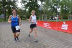 Nancy Bothe (185) erlief eine pers&ouml;nliche Bestzeit und wurde von Kirsten Geist ins Ziel begleitet. Starkes Teamwork!