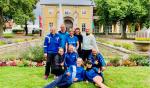 Vor der herrlichen Kulisse im Herrenkrug das Team nach dem Lauf. Vor der herrlichen Kulisse im Herrenkrug das Team nach dem Lauf.