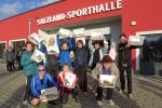 12 Karpfen bereichern das Silvestermen&uuml; ihrer gl&uuml;cklichen Gewinner.