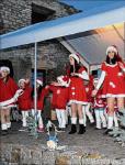 Bei der romantischen Burgweihnacht d&uuml;rfen in jedem Jahr die T&auml;nzerinnen der Gaensefurther Sportbewegung nicht fehlen.
