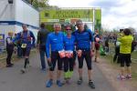Das waren 6 Stunden harte Laufarbeit: Jens-Uwe und Sabine B&ouml;rner haben Nico Mahler &uuml;ber 42,195 Kilometer begleitet. Sch&ouml;nes Auslauftraining nach den harten Wochen Salzland-Lauf-Vorbereitung.